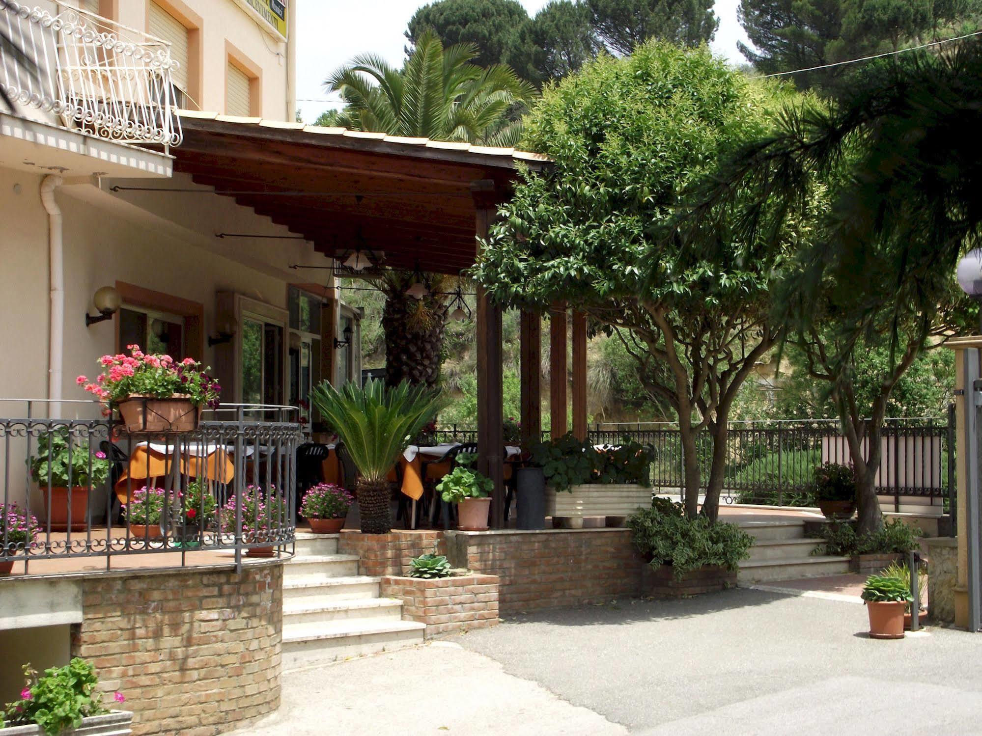 Hotel Ristorante Mosaici Piazza Armerina Extérieur photo